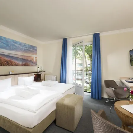 Отель Western Ostseehotel Waldschloesschen 4*