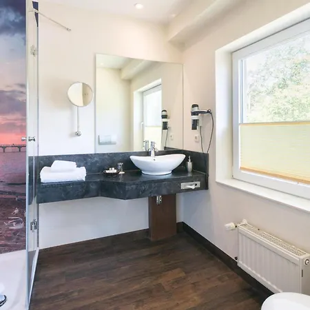 Отель Western Ostseehotel Waldschloesschen 4*