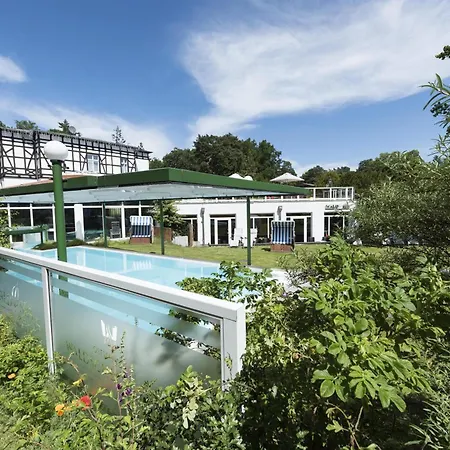 Western Ostseehotel Waldschloesschen Отель 4*